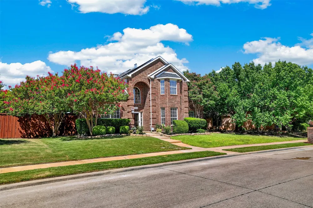 1413 Springaire Lane Lewisville, TX 75077