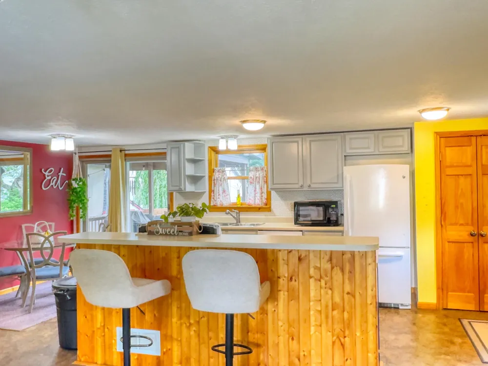 136 4th Marion, MI 49665