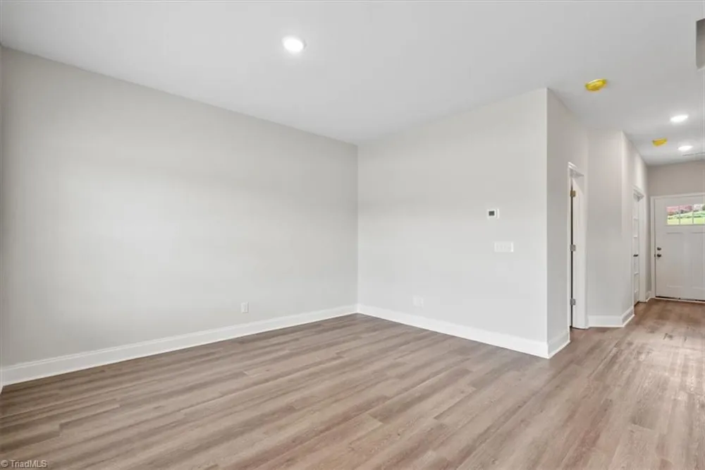 4196 Emmas Way East Bend, NC 27018