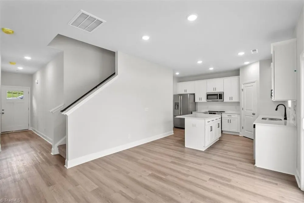 4196 Emmas Way East Bend, NC 27018