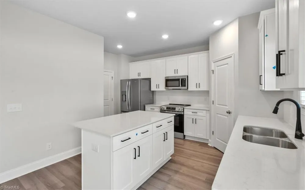 4196 Emmas Way East Bend, NC 27018