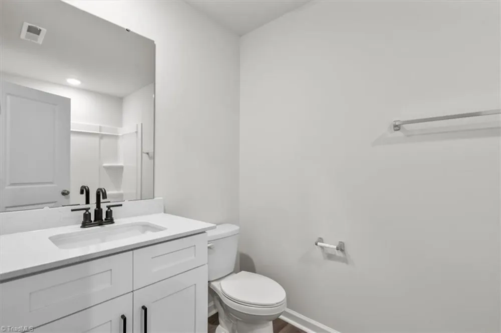 4196 Emmas Way East Bend, NC 27018