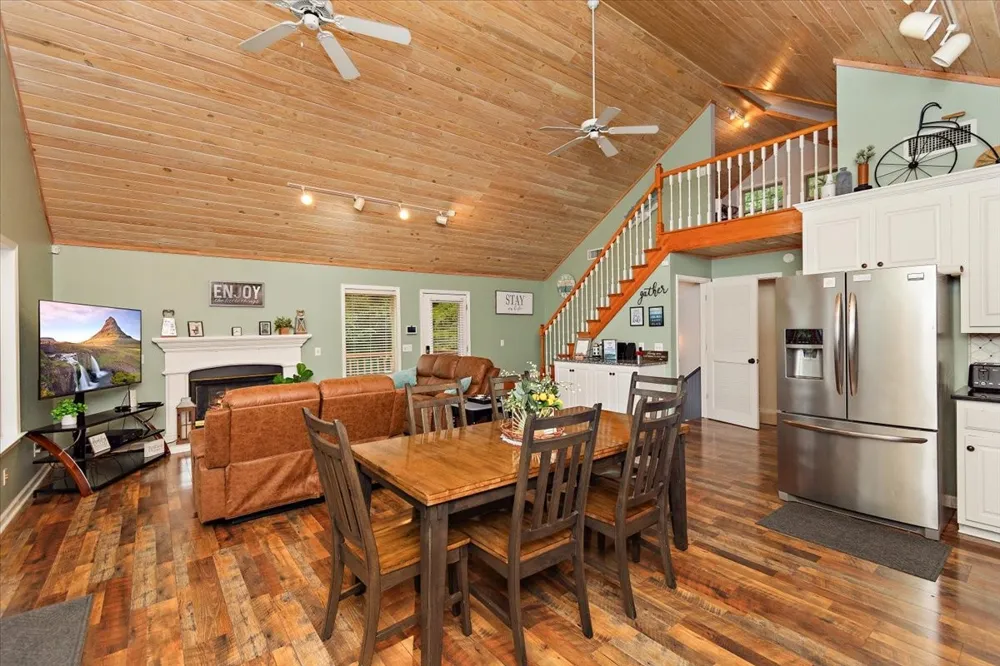 4250 Four Seasons Rd Smithville, TN 37166