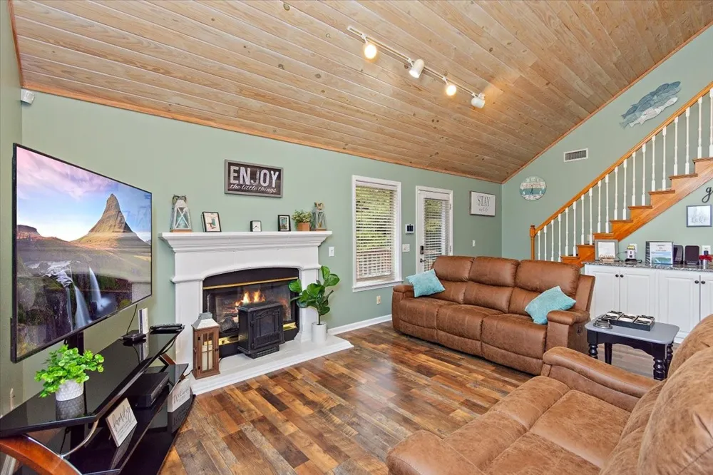4250 Four Seasons Rd Smithville, TN 37166