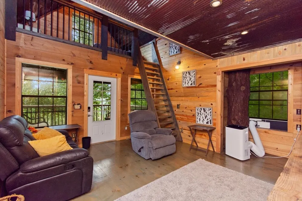 4250 Four Seasons Rd Smithville, TN 37166
