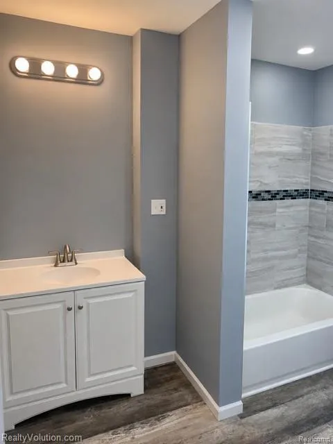 17 James Street Pigeon Village, MI 48755
