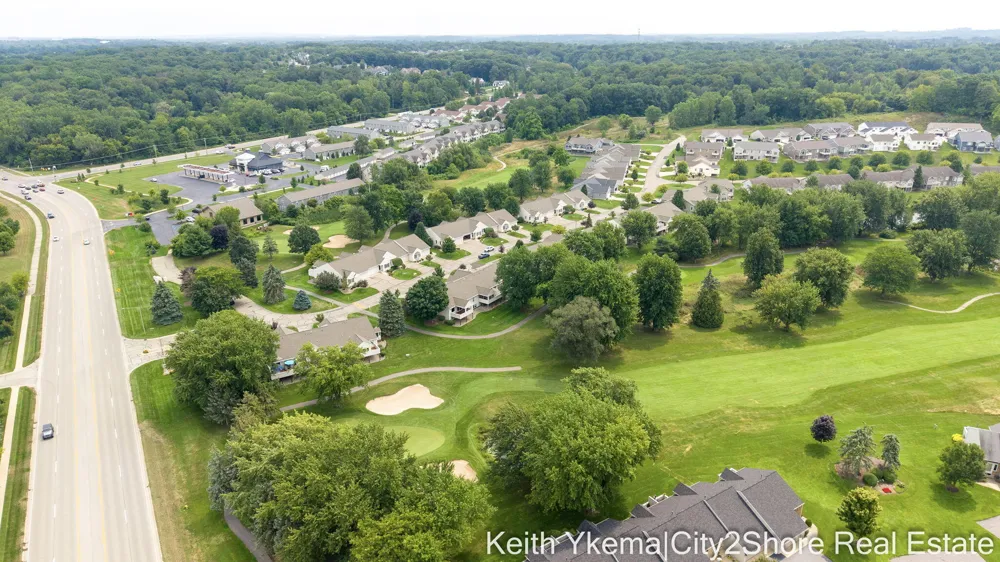 6185 Gleneagle Highlands Drive Georgetown Charter Township, MI 49426