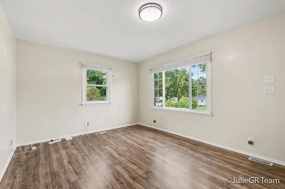 1534 Katrina Drive SE Kentwood City, MI 49508