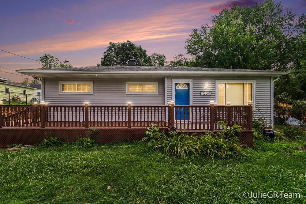1534 Katrina Drive SE Kentwood City, MI 49508