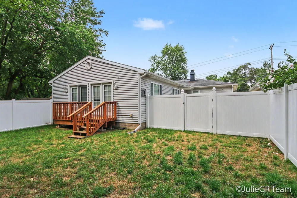 1534 Katrina Drive SE Kentwood City, MI 49508