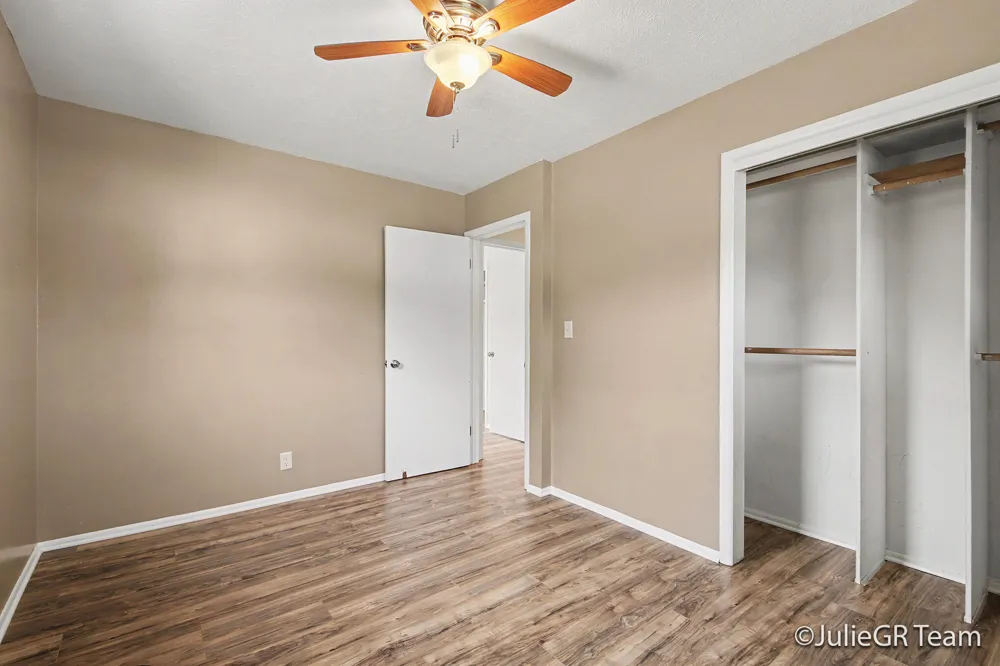 1534 Katrina Drive SE Kentwood City, MI 49508