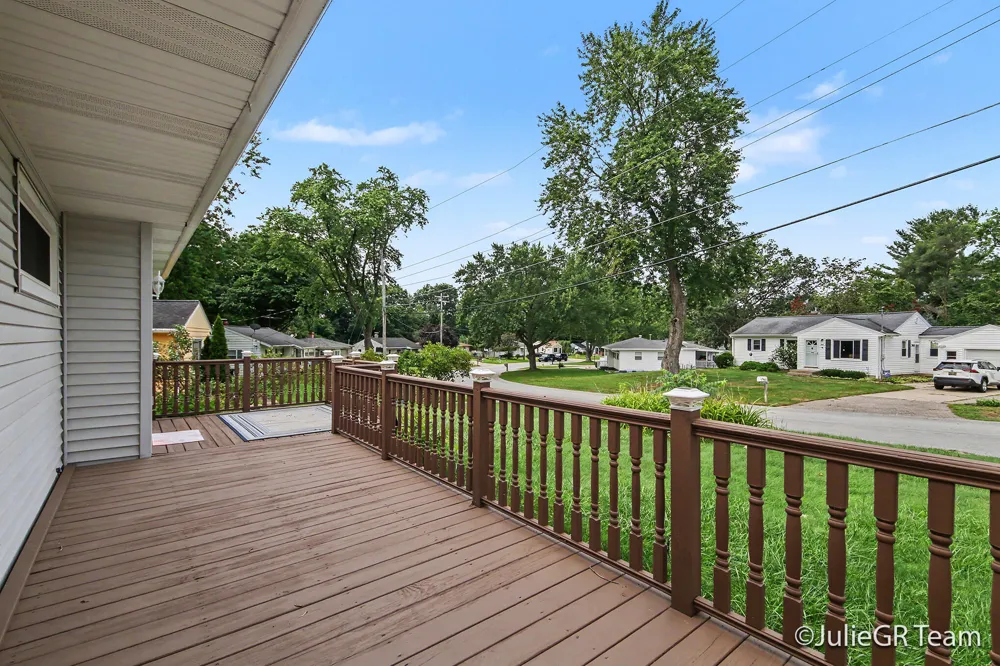 1534 Katrina Drive SE Kentwood City, MI 49508
