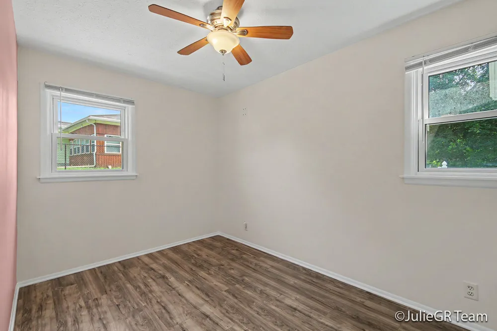 1534 Katrina Drive SE Kentwood City, MI 49508