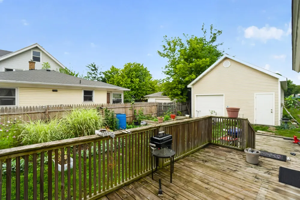 637 Leonard Street NE Grand Rapids City, MI 49503