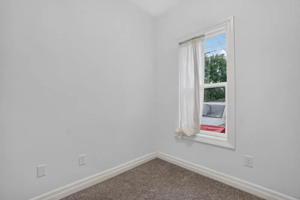 637 Leonard Street NE Grand Rapids City, MI 49503