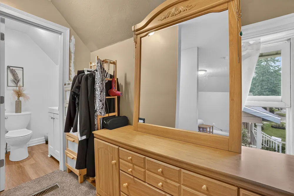 637 Leonard Street NE Grand Rapids City, MI 49503