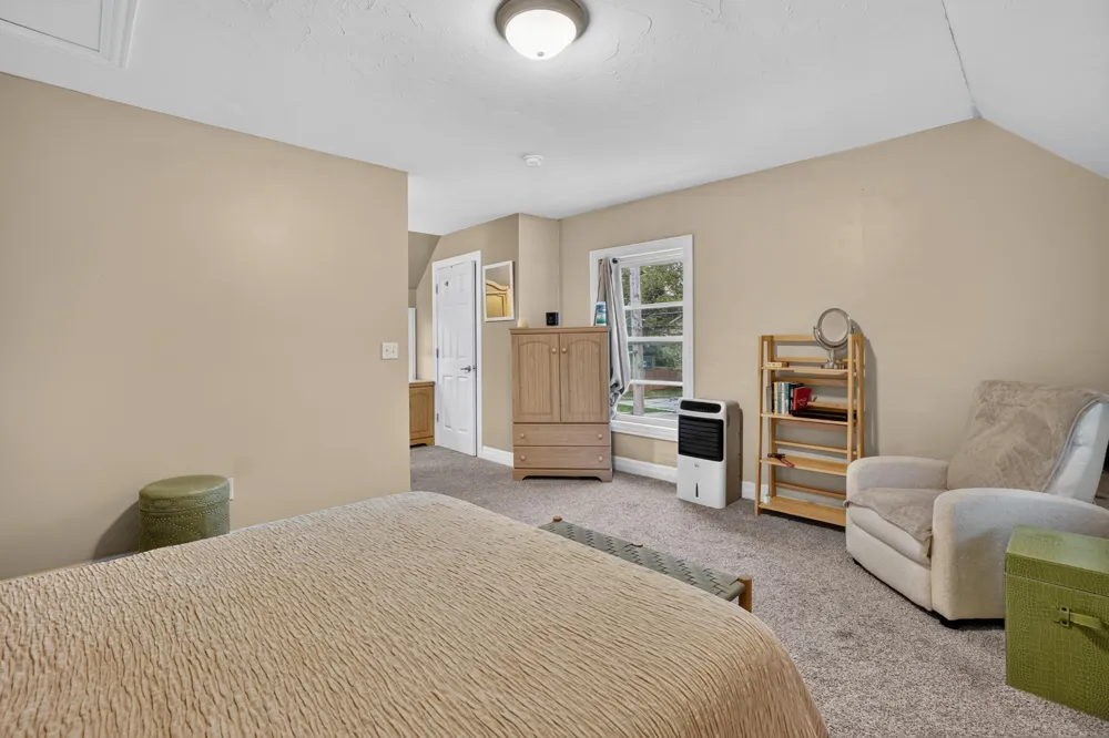 637 Leonard Street NE Grand Rapids City, MI 49503