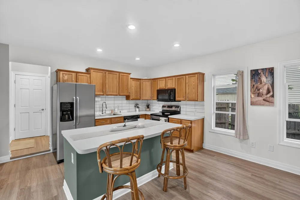 637 Leonard Street NE Grand Rapids City, MI 49503