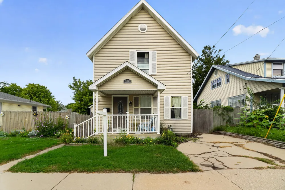 637 Leonard Street NE Grand Rapids City, MI 49503