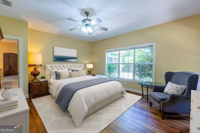206 Enclave LN Newnan, GA 30263