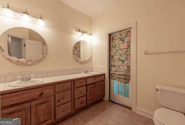 206 Enclave LN Newnan, GA 30263
