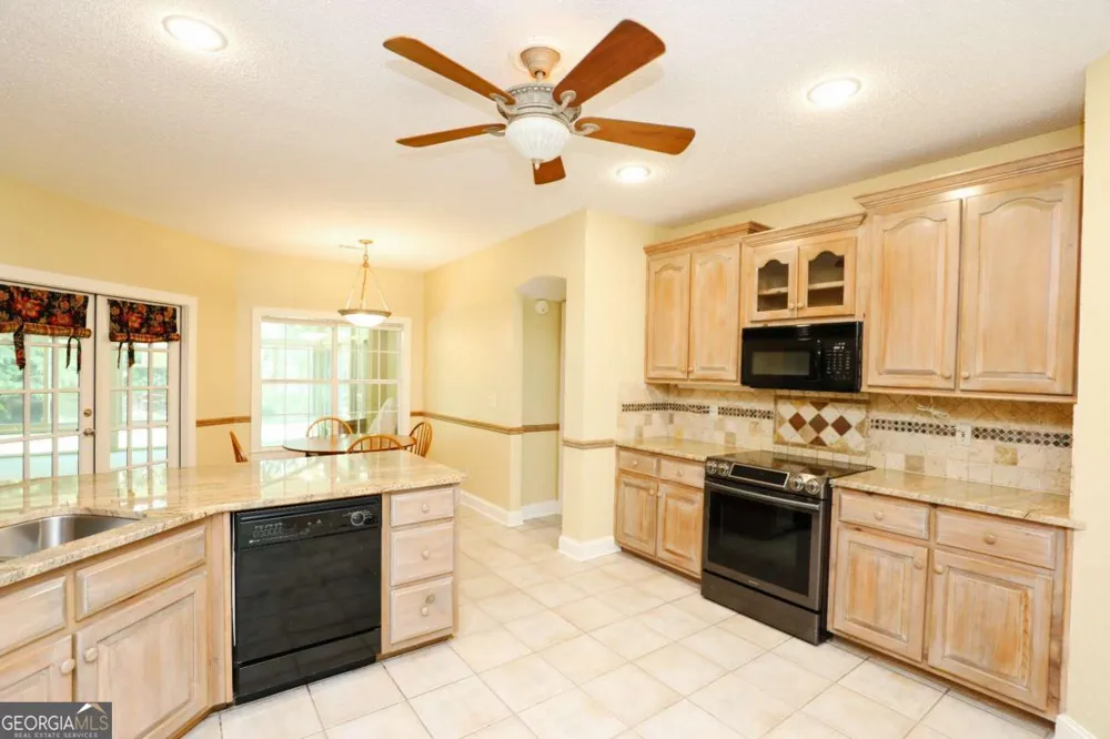 206 Enclave LN Newnan, GA 30263