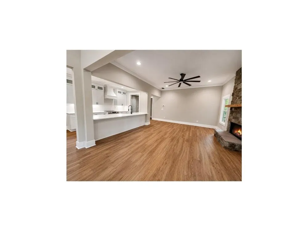 238 Signing Tree Trail Clarkesville, GA 30523