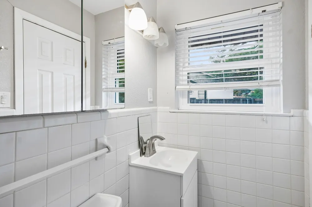 8938 Angleton Place Dallas, TX 75243