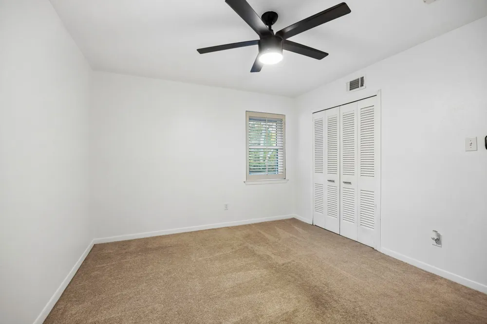 8938 Angleton Place Dallas, TX 75243