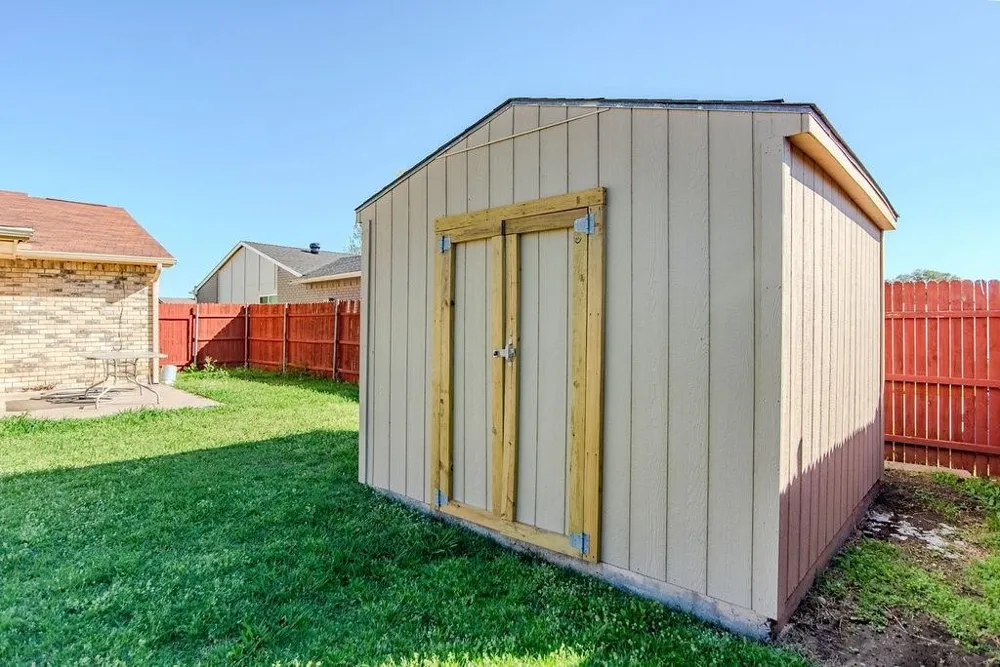 5613 Truitt Street The Colony, TX 75056