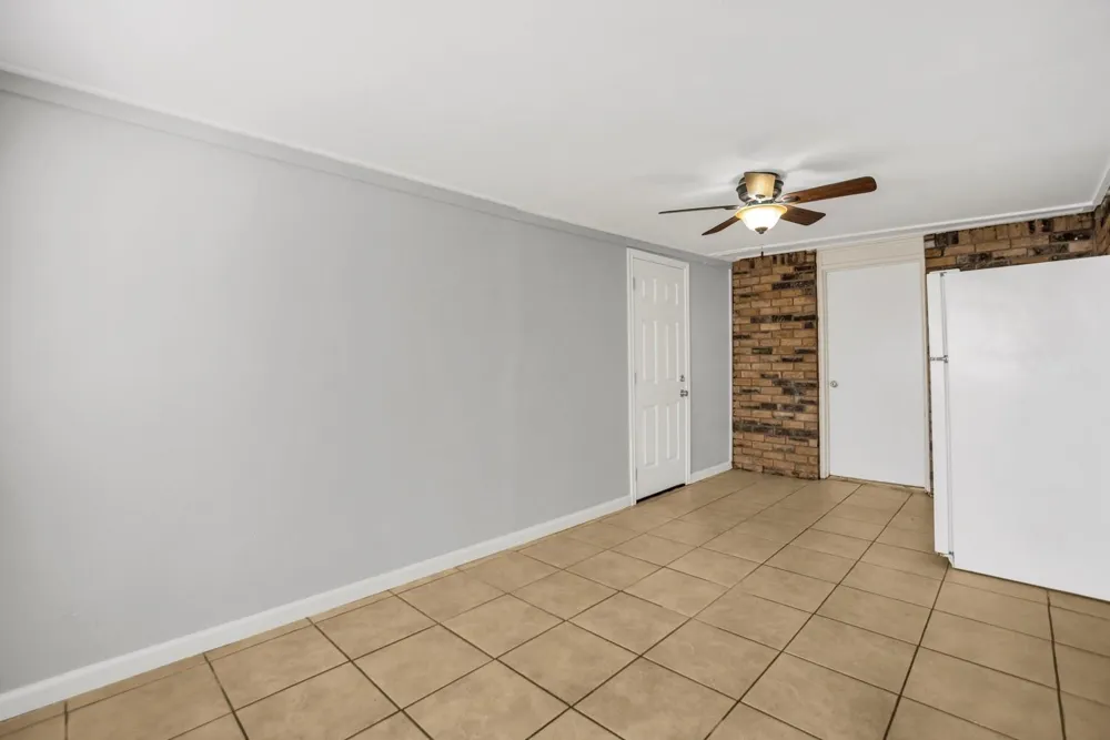 5613 Truitt Street The Colony, TX 75056