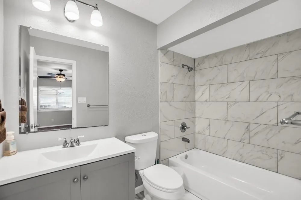5613 Truitt Street The Colony, TX 75056