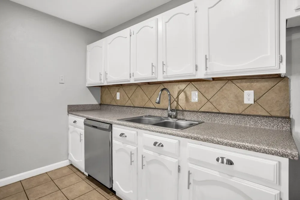 5613 Truitt Street The Colony, TX 75056
