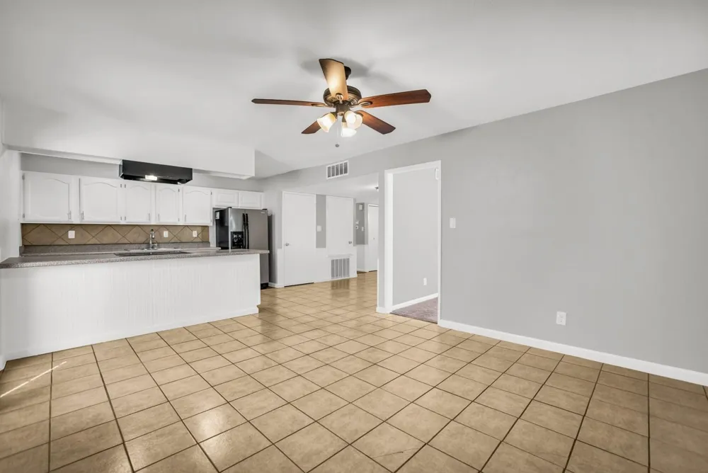 5613 Truitt Street The Colony, TX 75056
