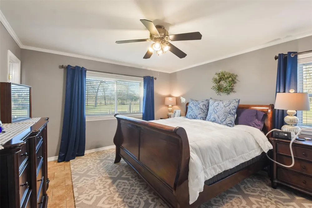 4620 Springfield Lane Brenham, TX 77833
