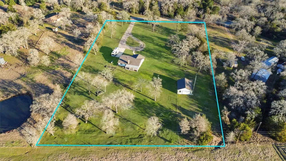 4620 Springfield Lane Brenham, TX 77833
