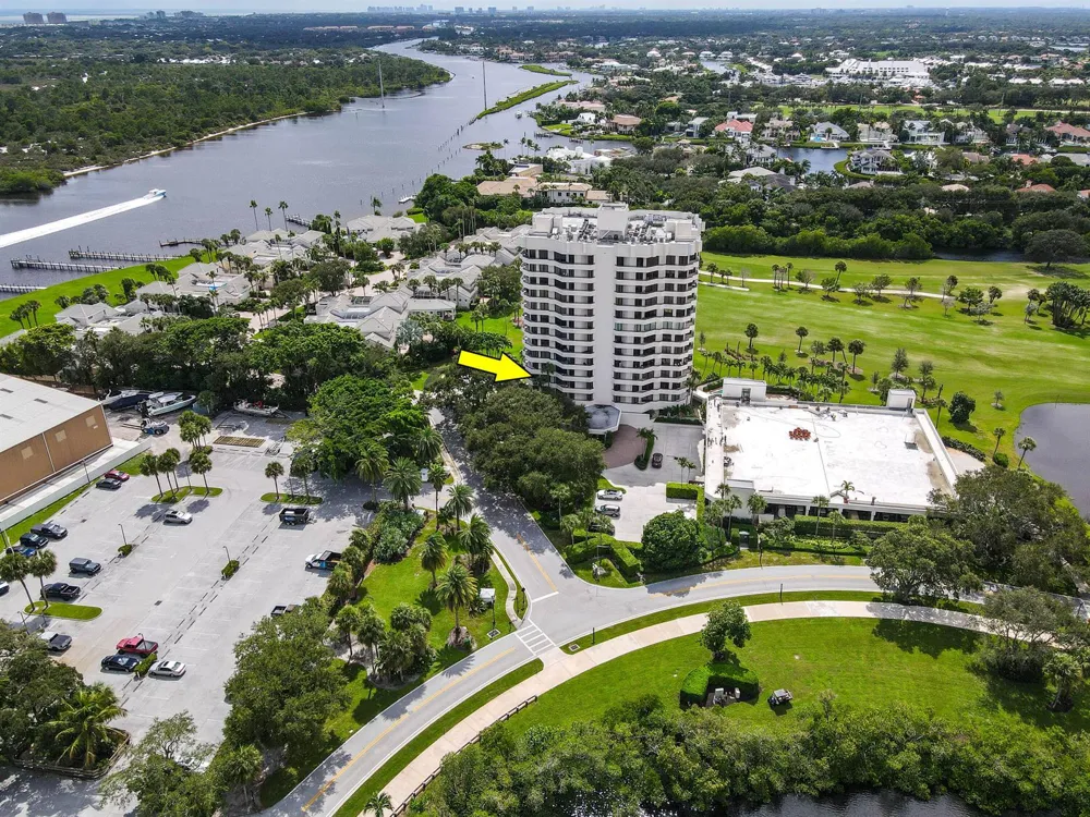 3322 CASSEEKEY ISLAND ROAD #302 Jupiter, FL 33477