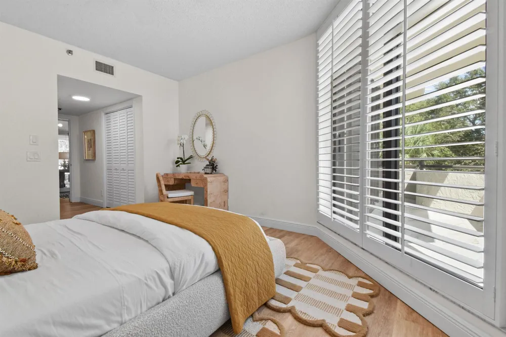 3322 CASSEEKEY ISLAND ROAD #302 Jupiter, FL 33477
