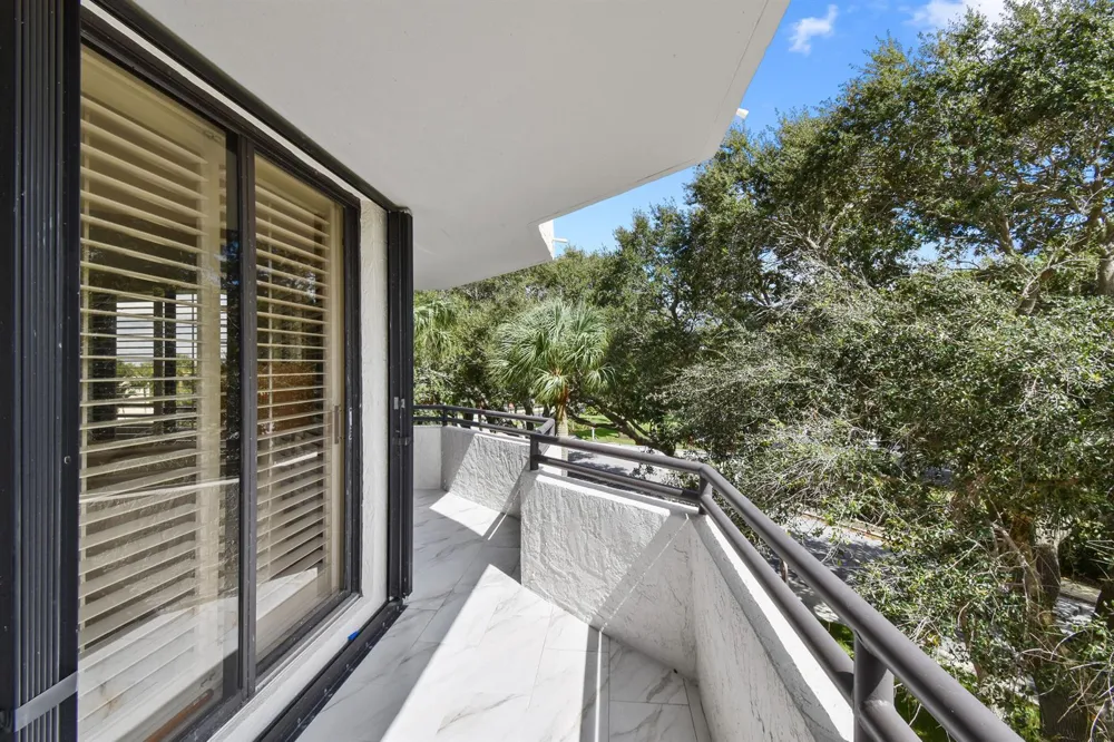 3322 CASSEEKEY ISLAND ROAD #302 Jupiter, FL 33477