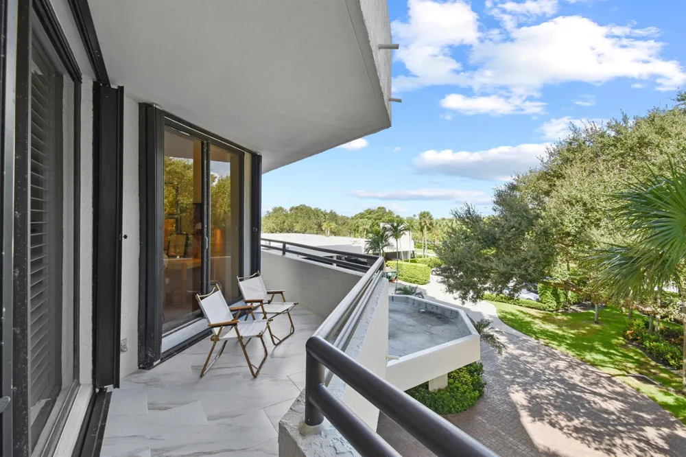 3322 CASSEEKEY ISLAND ROAD #302 Jupiter, FL 33477