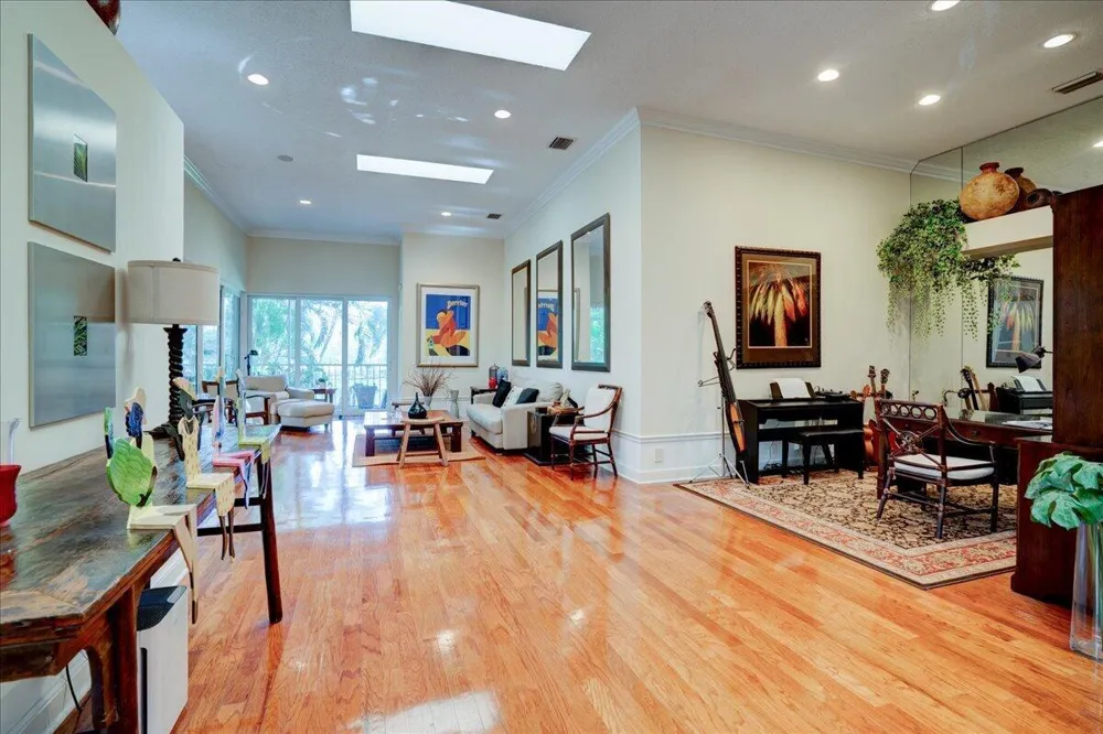 6244 GRAYCLIFF DRIVE #C Boca Raton, FL 33496