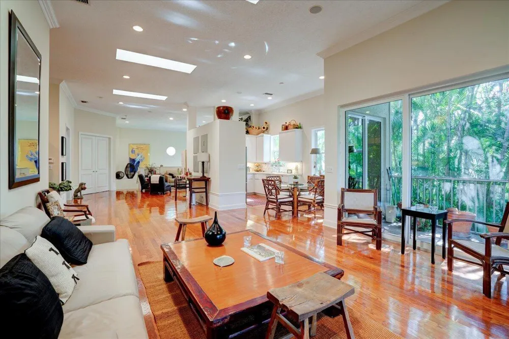 6244 GRAYCLIFF DRIVE #C Boca Raton, FL 33496