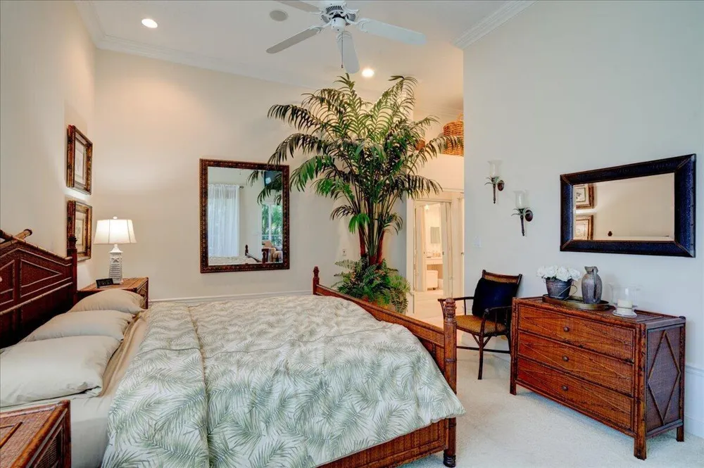 6244 GRAYCLIFF DRIVE #C Boca Raton, FL 33496
