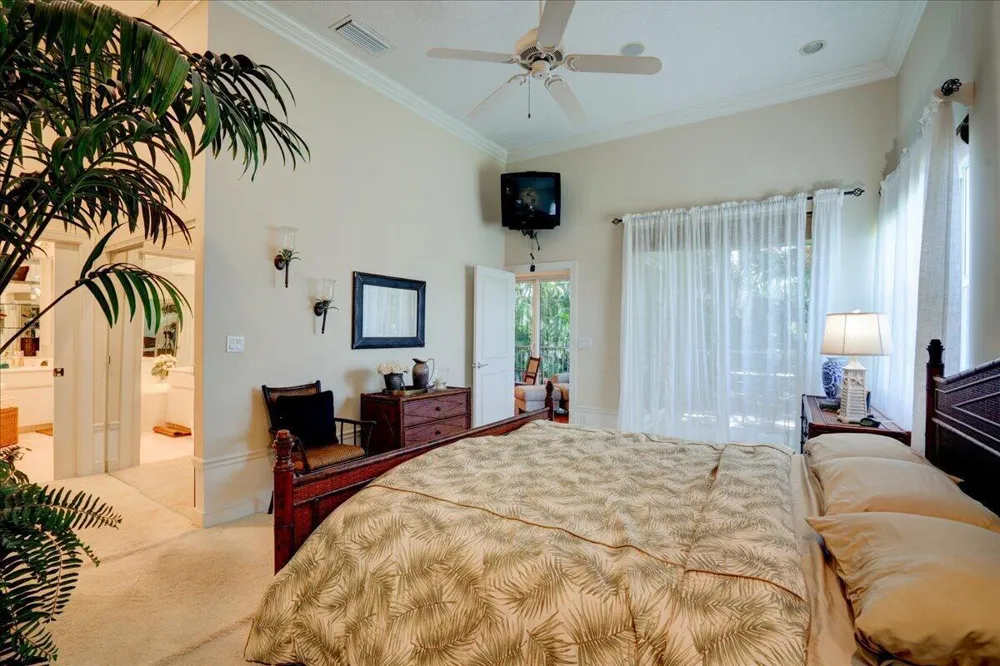 6244 GRAYCLIFF DRIVE #C Boca Raton, FL 33496