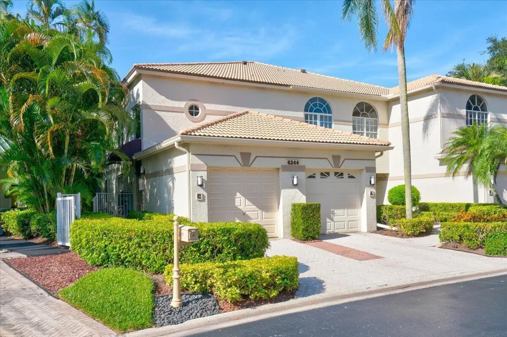 6244 GRAYCLIFF DRIVE #C Boca Raton, FL 33496