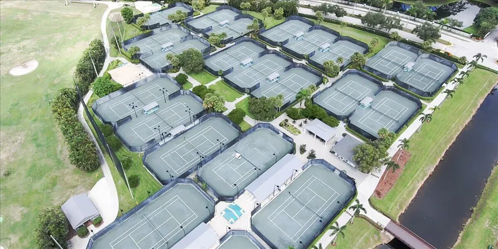 6244 GRAYCLIFF DRIVE #C Boca Raton, FL 33496