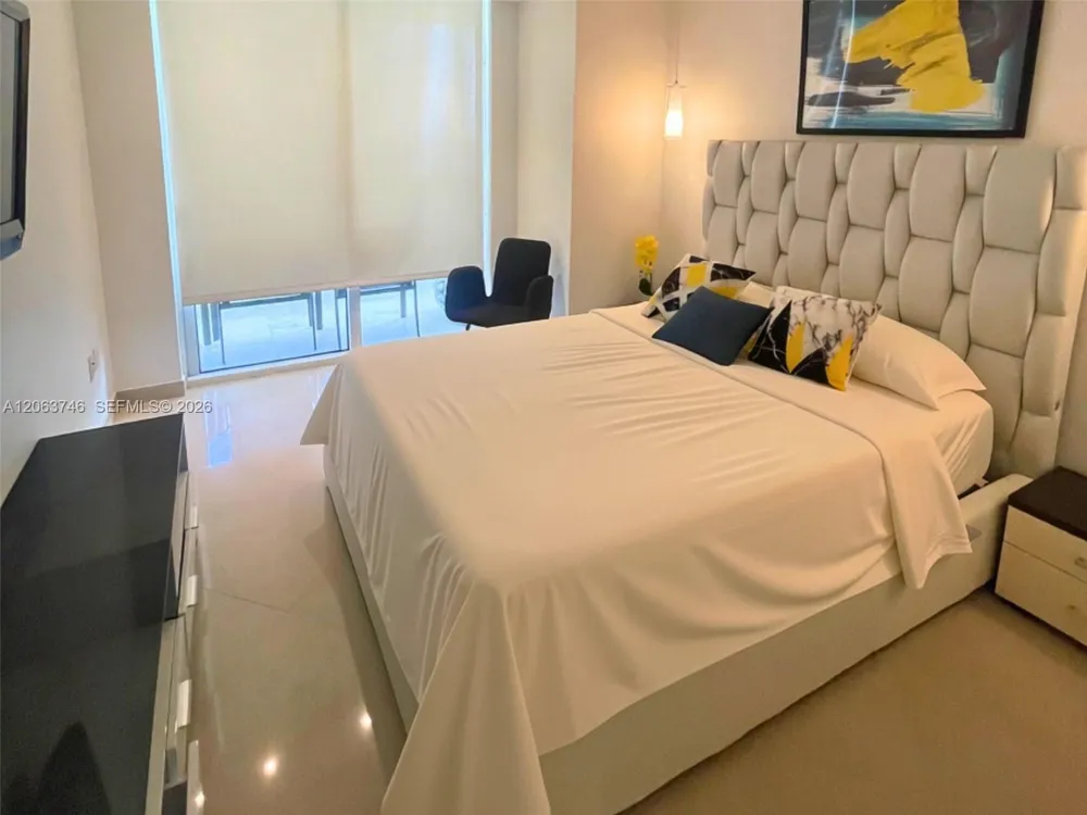 1830 S Ocean Dr #3011 Hallandale Beach, FL 33009