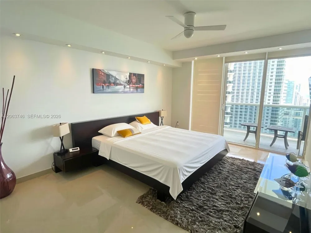1830 S Ocean Dr #3011 Hallandale Beach, FL 33009