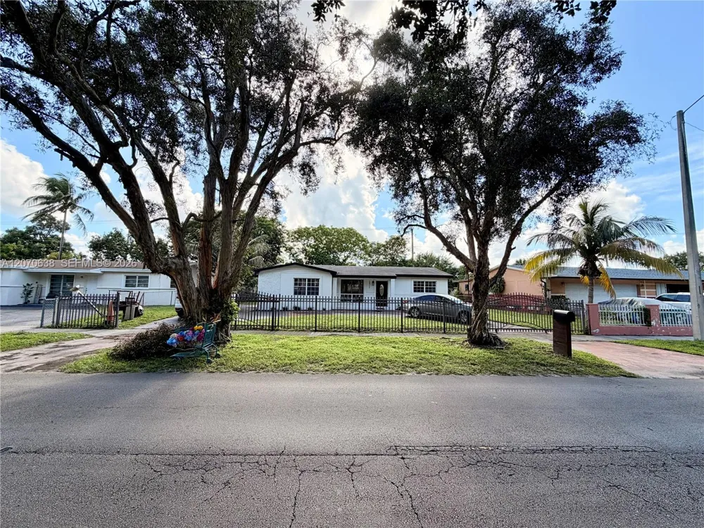 18711 NW 24th Ave Miami Gardens, FL 33056