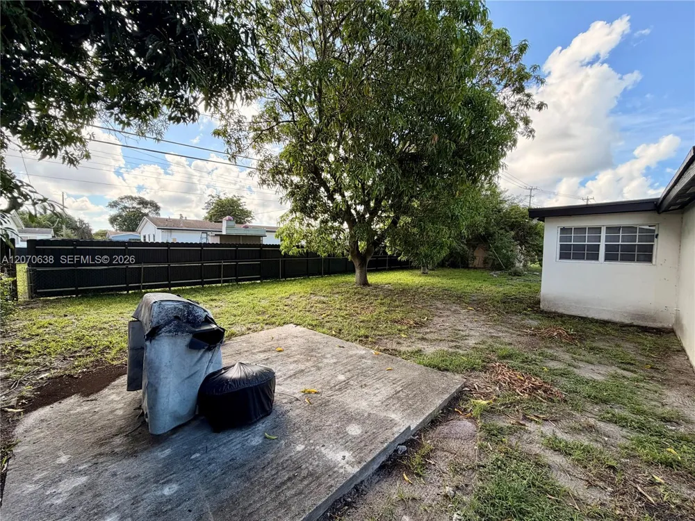 18711 NW 24th Ave Miami Gardens, FL 33056